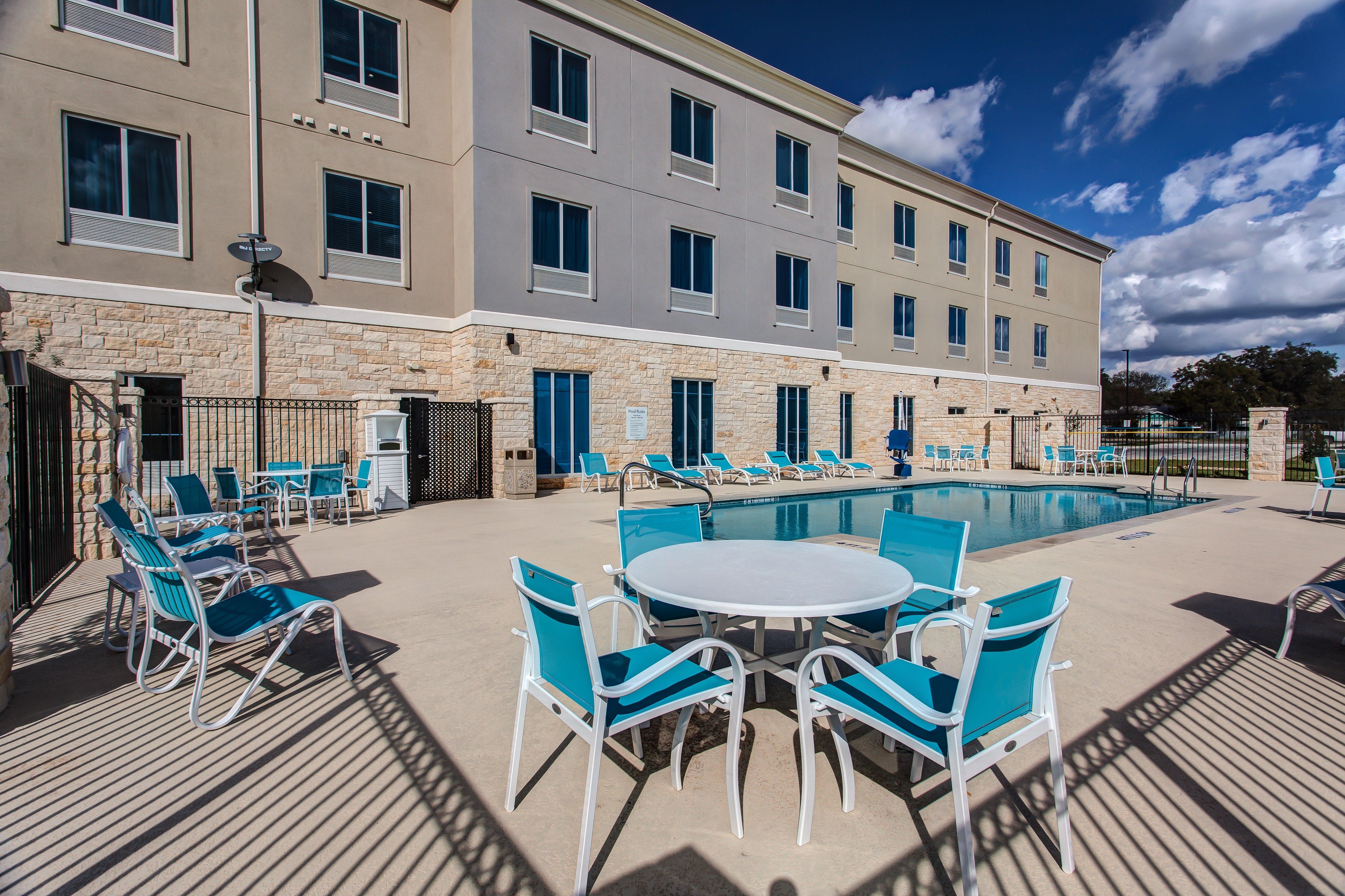 Holiday Inn Express & Suites Gatesville - N. Ft Hood By Ihg Buitenkant foto